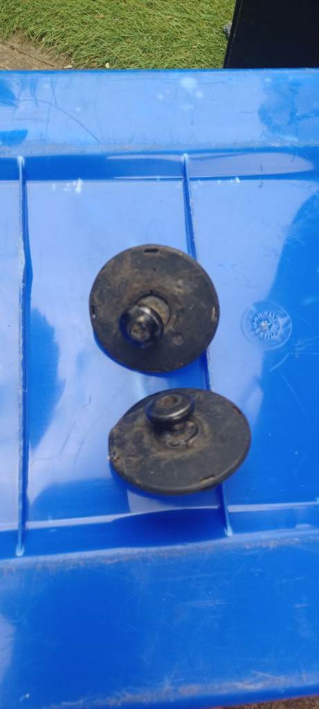 VW T4 mushroom bolts nuts for caravelle seats