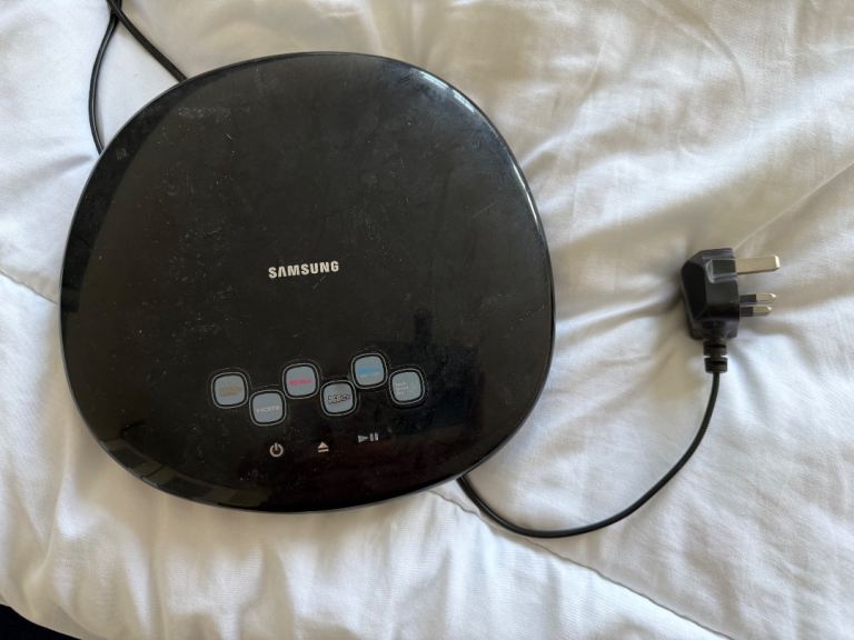 Samsung DVD-C500 DVD Player – Black, Good Condition