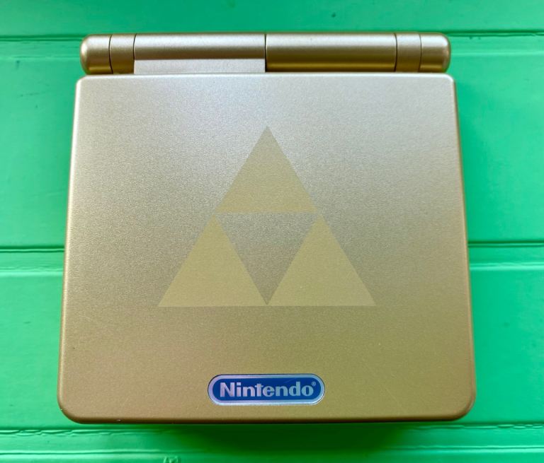 Nintendo Gameboy Advance SP Zelda Triforce Limited Edition. Rare. *VGC*