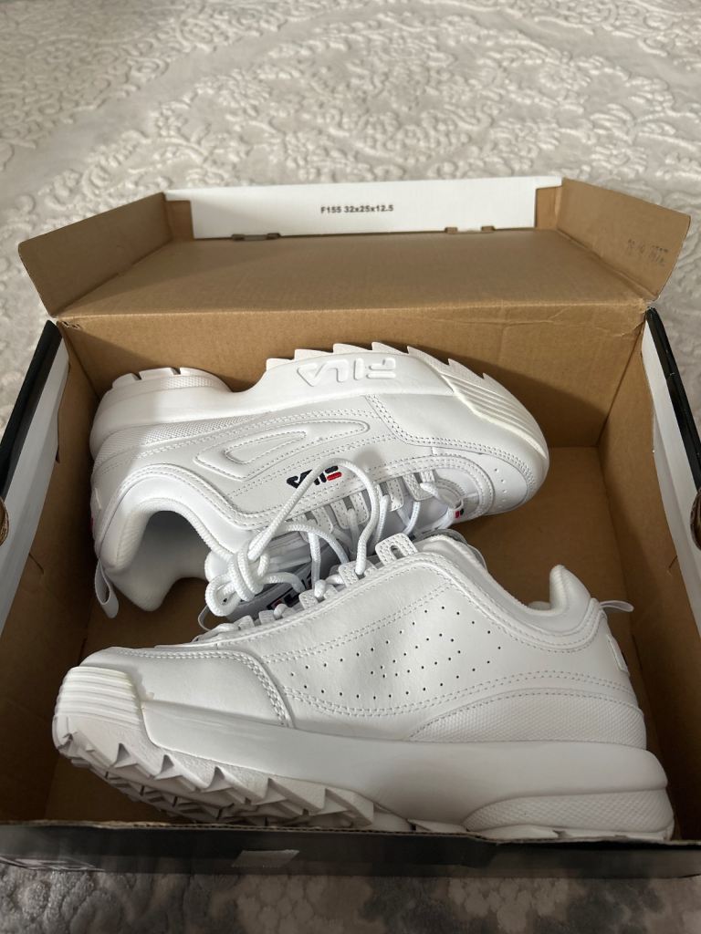 image for Fila women shoes size 5 