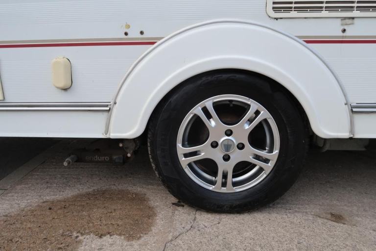 2005 COACHMAN Amara 450/2 