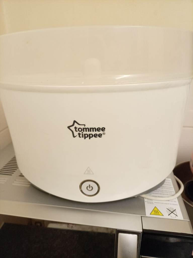 Tommee Tippee Electric Baby Bottle Steriliser – White, Good Condition
