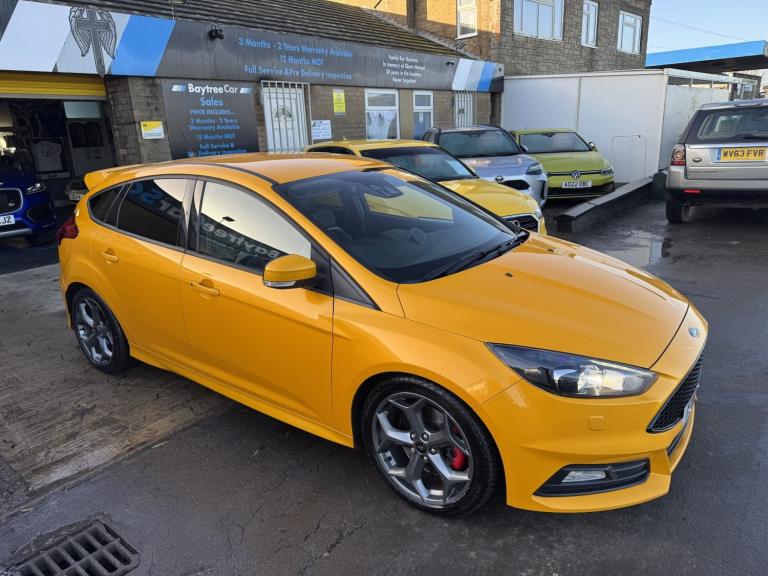 FORD FOCUS 2.0 TDCi ST-3 Yellow Auto Diesel 2018