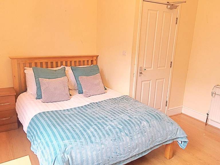 PO2 - Ensuite Rooms – All Bills Included