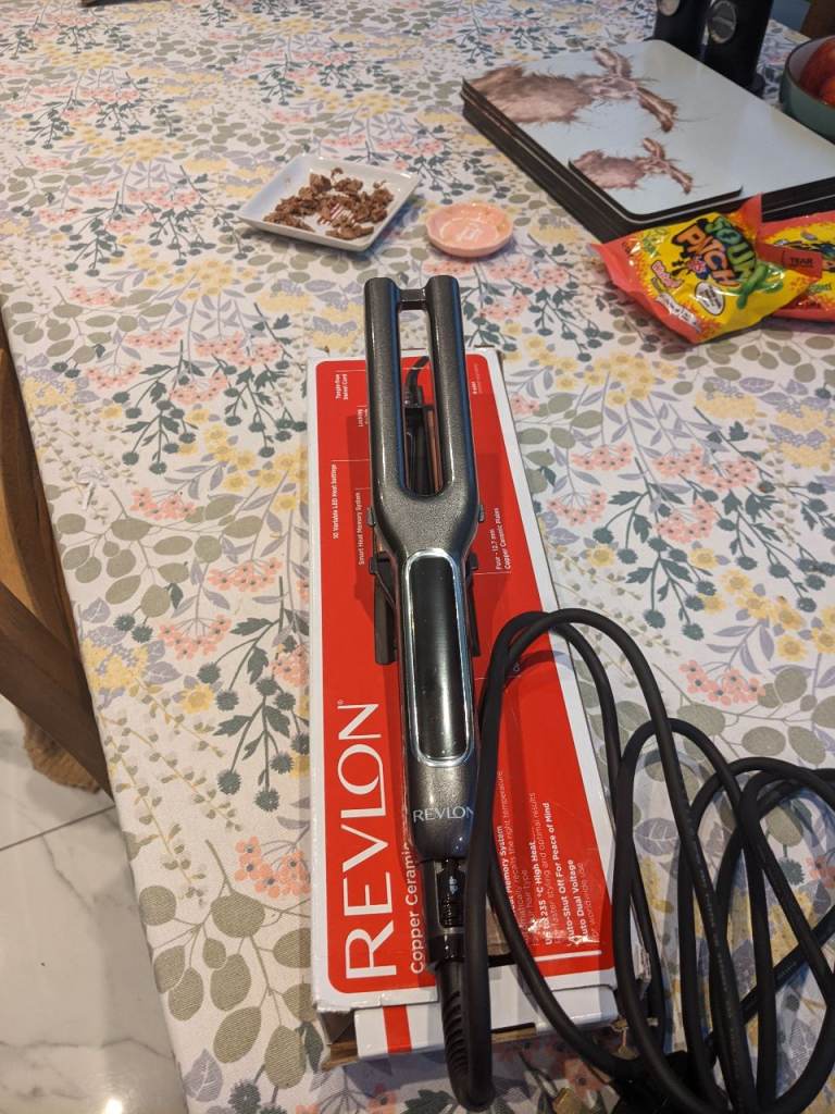 Revlon Hair Straightener 
