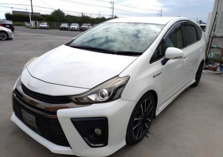 2015 Toyota Prius Plus (Alpha) 7 Seater