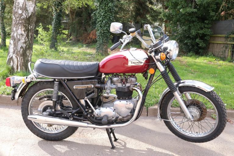 Triumph Bonneville T140V 1976 low mileage, runs & rides & in amazing condition