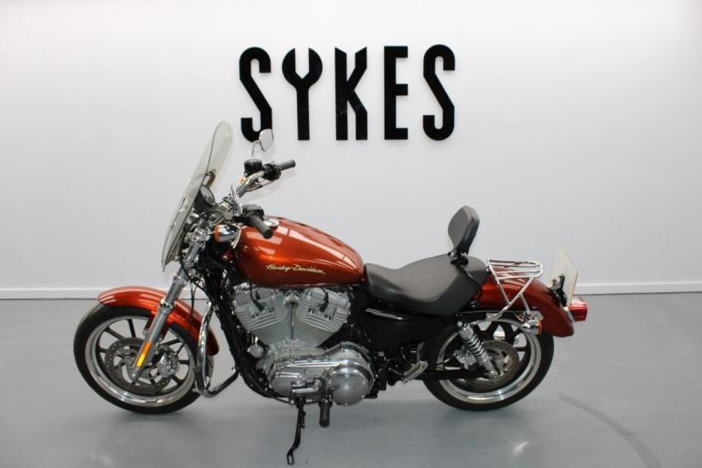 2014 Harley-Davidson XL883L Sportster Super Low in Custom Burnt Orange Flake