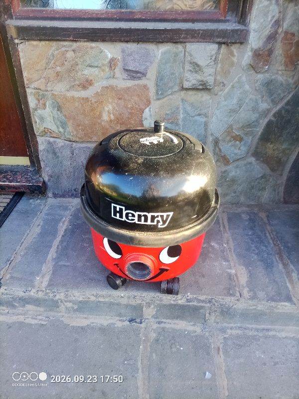 Henry Vacuum Cleaner – Red, Good Condition