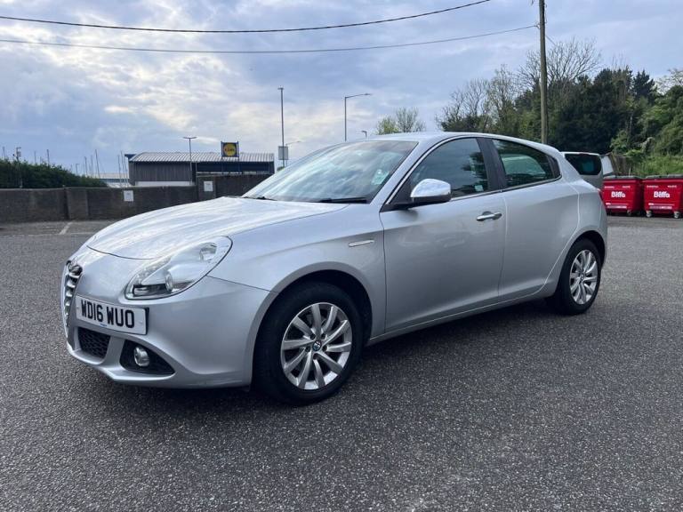 2016 Alfa Romeo Giulietta 2.0 JTDM-2 Distinctive 5dr HATCHBACK DIESEL Manual