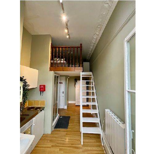 Single Mezzanine Studio With Balcony in Colville Terrace, Notting Hill, W11 2BE