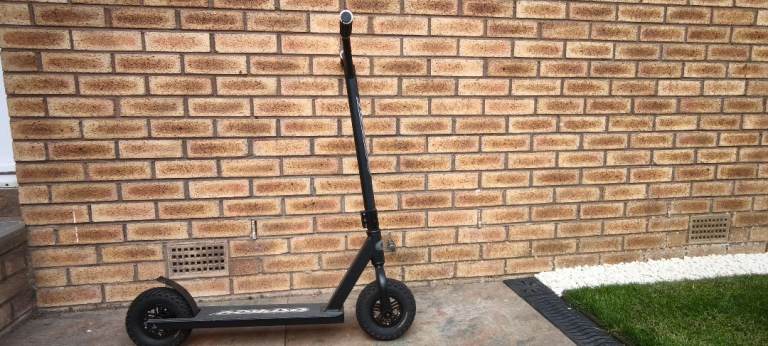Osprey Dirt Scooter - Black, Good Condition