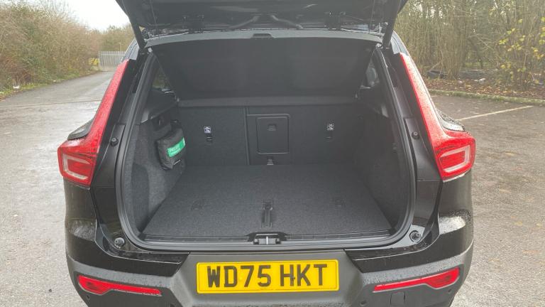 2025 Volvo XC40 2.0 B3P Plus Dark 5dr Auto Petrol Estate Estate Petrol Automatic