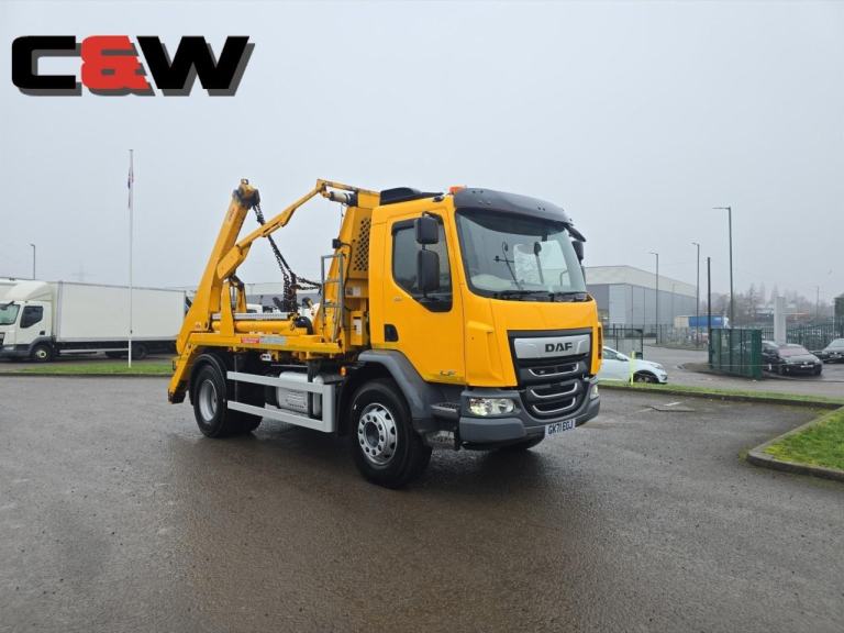 2021(71)DAF FA LF260 Skiploader - 203,000Kms