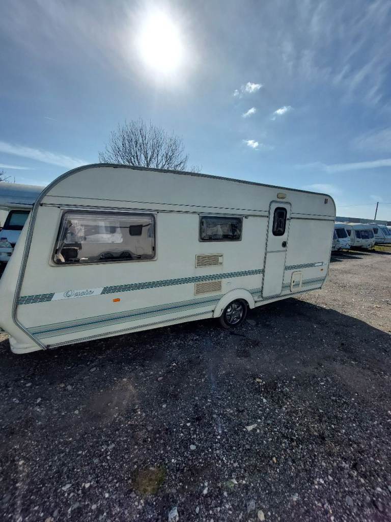 Coachman 4 berth caravan with full size awning 