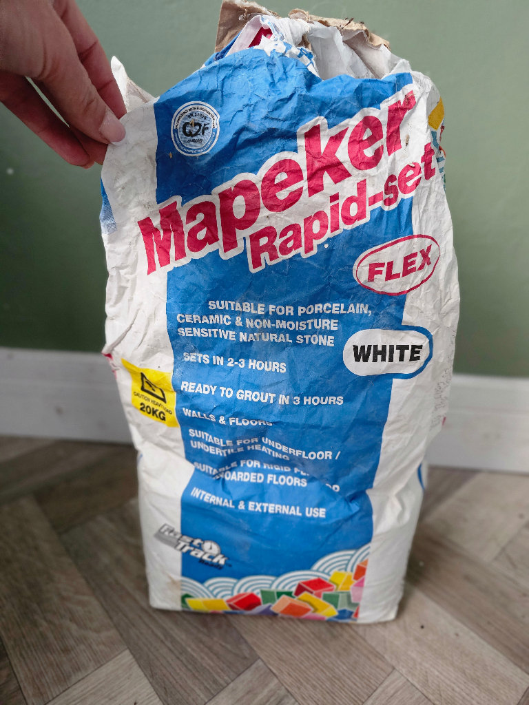 Mapeker Rapid Set Flexi Adhesive white over half bag left. Handy if you don't need a big bag. 