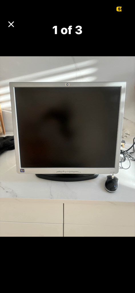 HP 17”Computer Monitor - Silver, Good Condition