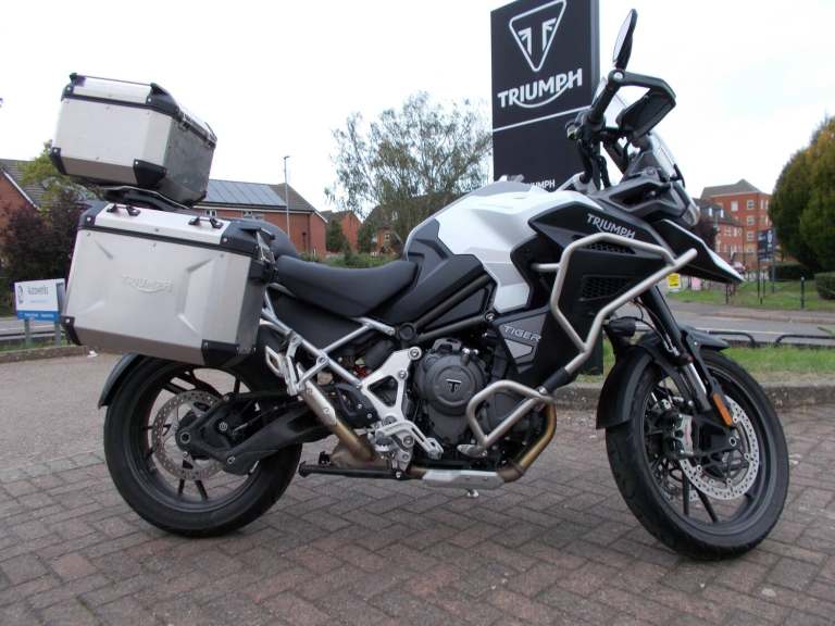 2024 TRIUMPH TIGER 1200 GT EXPLORER