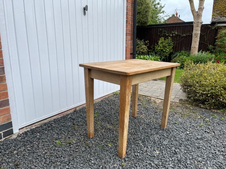 Pine table