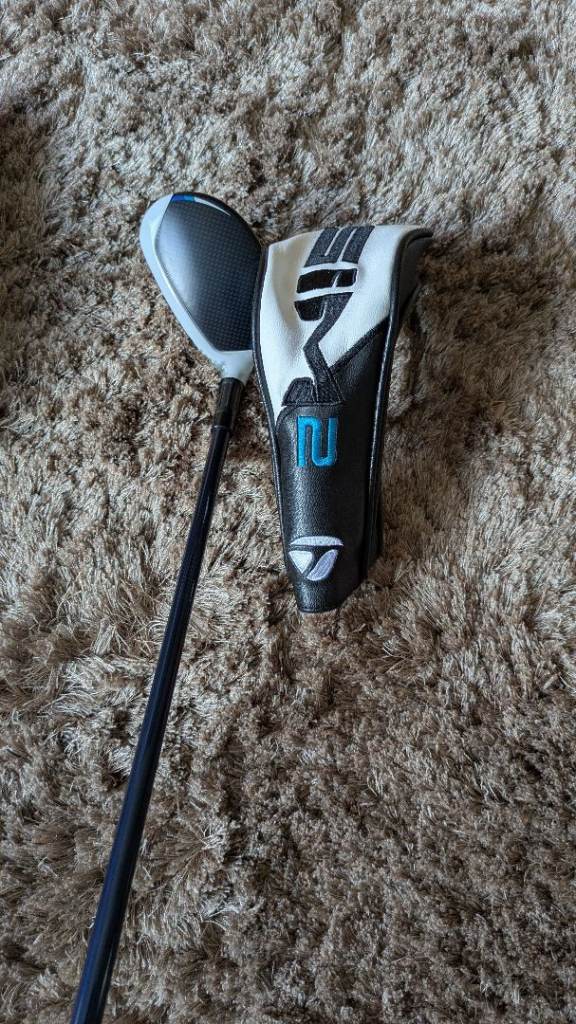 TaylorMade sim max 2  rescue 19 degree 