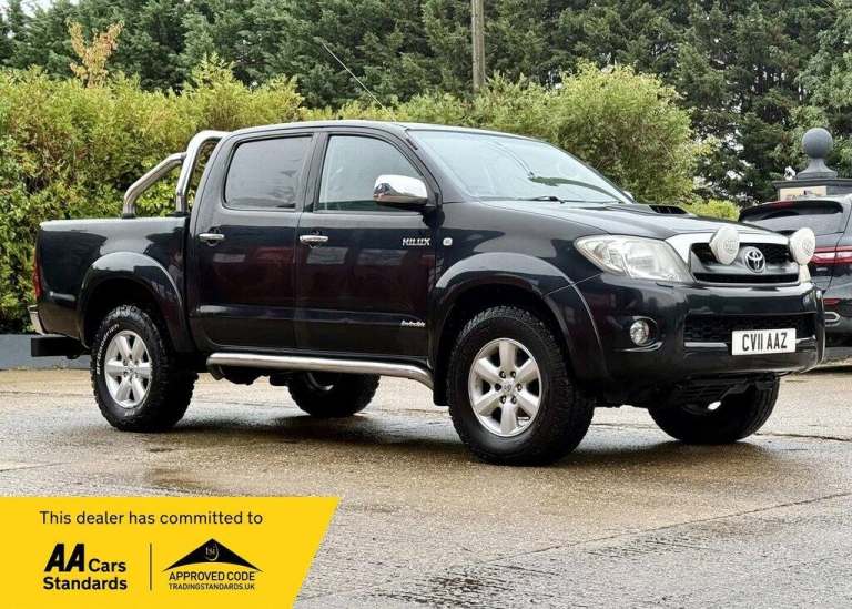 2011 Toyota Hilux Invincible 2010 D/Cab PickUp 3.0 D-4D 4WD 171 PICK UP DIESEL Manual