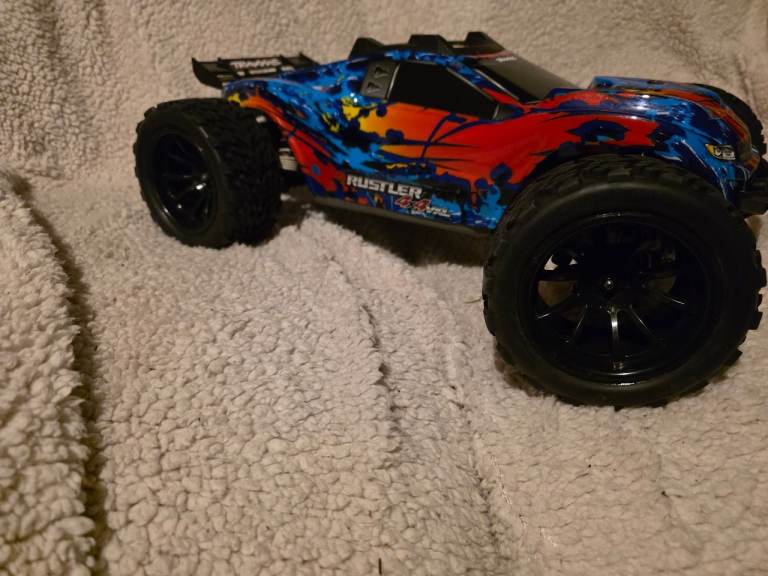 Traxxas rustler vxl 4x4 