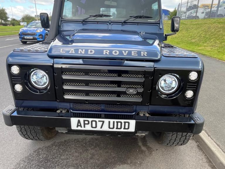 LAND ROVER DEFENDER SWB 90 COUNTY SIDE WINDOW BENCH SEAT @ £17950+ vat