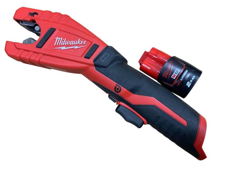 Milwaukee M12 Compact Pipe Cutter with 2.0Ah Battery