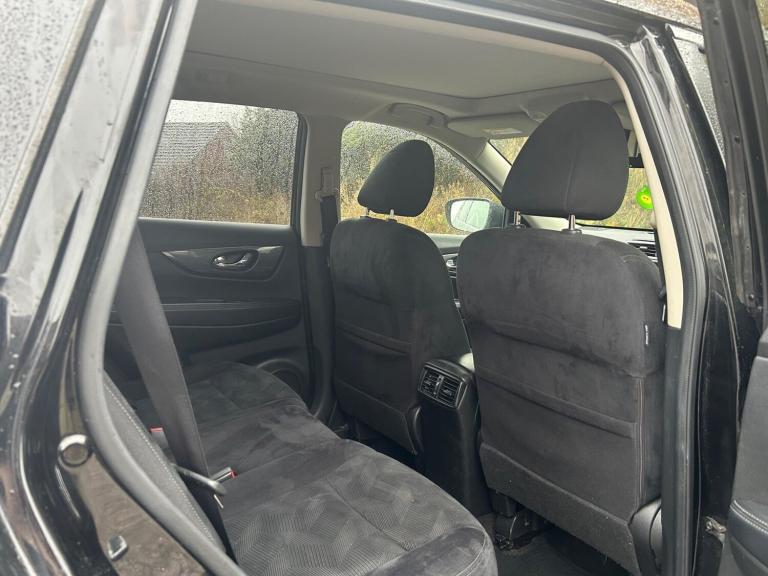 2015 Nissan X-Trail 1.6 dCi n-tec XTRON Euro 5 (s/s) 5dr ESTATE Diesel Automatic