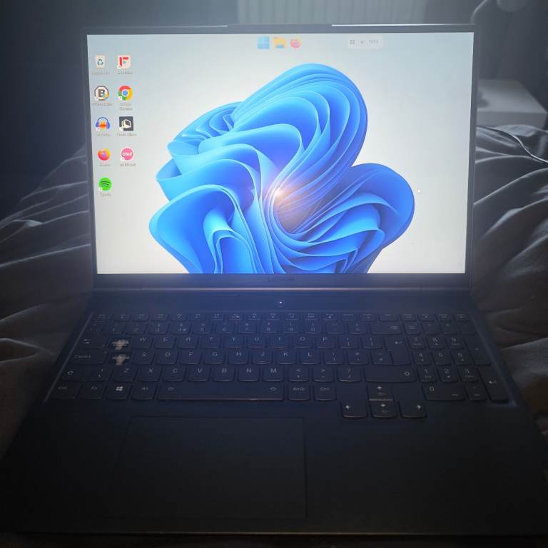 Lenovo Legion 7 16ACHg6 16GB RAM NVIDIA GeForce RTX 3060 AMD Ryzen 7 5800H Gaming Laptop