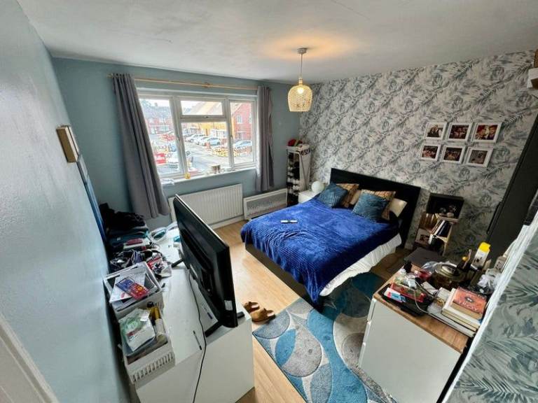 Double Room - £700 - Mitcham CR4