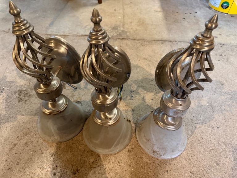 3 nos antique wall lights 