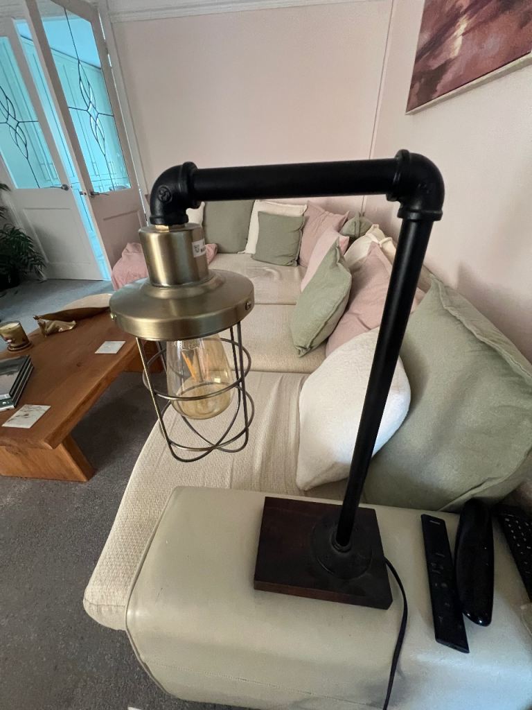 Modern vintage design table lamp