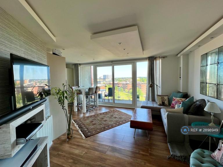 2 bedroom flat in Mason Way, Birmingham, B15 (2 bed) (#2898949)