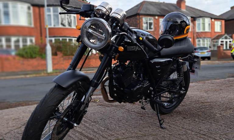 Herald Motor CO, Cafe, 2025, 124 (cc)