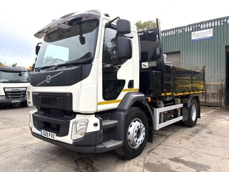 2019 VOLVO FL-250 4X2 TIPPER
