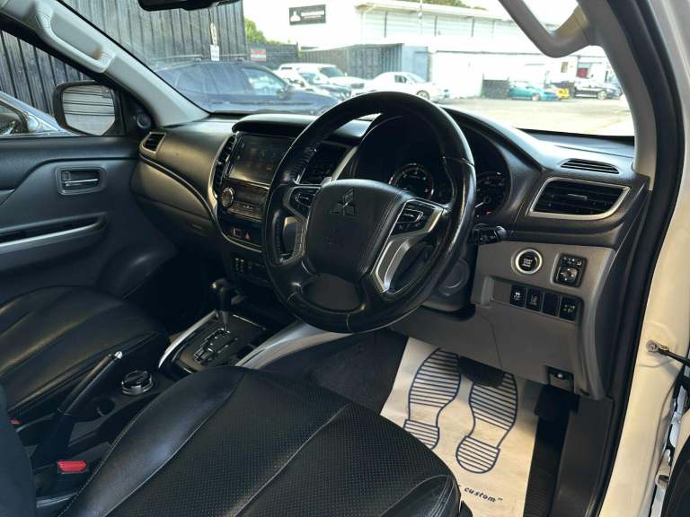 MITSUBISHI L200 2.4 DI-D DC Challenger White Auto Diesel 2020+NO VAT+1 OWNER!