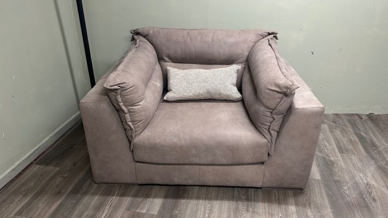 Ex display loveseat chair sofa (free delivery) Sofology 