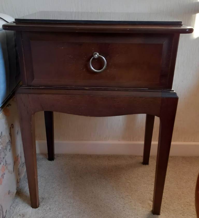 Lovely Wooden Bedside Tables with Drawer – Good Condition