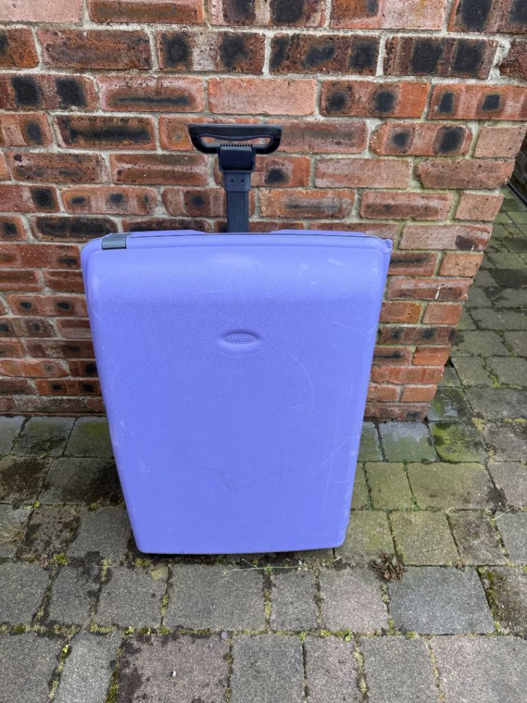 Carlton Hard shell (like Samsonite)suitcase large with wheels and combination lock 