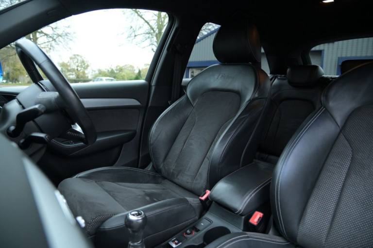 2015 Audi Q3 2.0 TDI S line Plus SUV 5dr Diesel Manual quattro Euro 6 (s/s) (184 ps) ESTATE Diese...