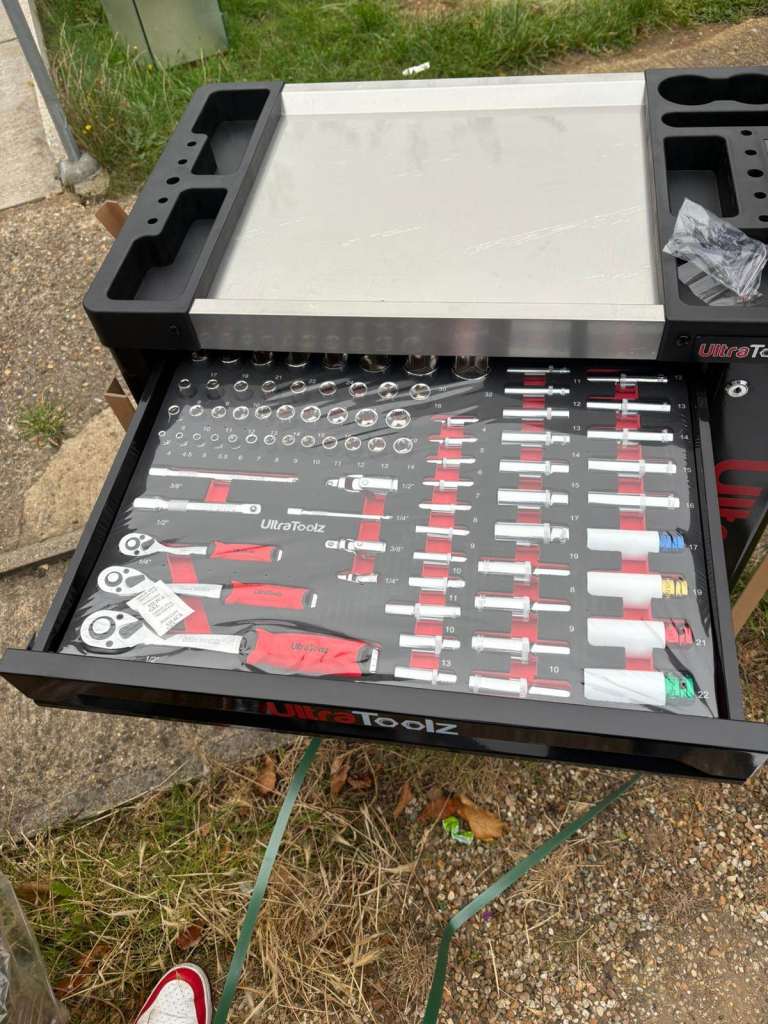 Toolbox available in stock full off tools delivery available inbox to order 
