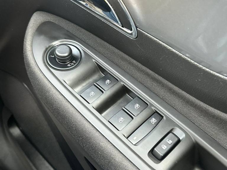 2015 Vauxhall Mokka 1.6 Exclusiv SUV 5dr Petrol Manual 2WD Euro 5 (s/s) (115 ps) HATCHBACK Petrol...