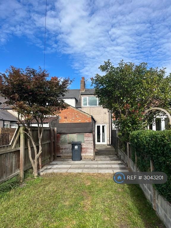 2 bedroom house in Longfield Road, Darlington, DL3 (2 bed) (#3043201)