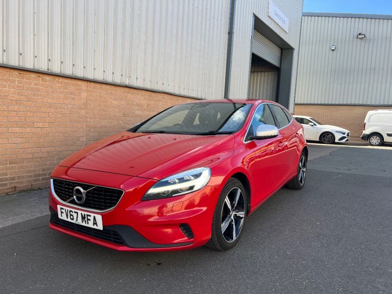 Volvo, V40, Hatchback, 2017, Manual, 1969 (cc), 5 doors