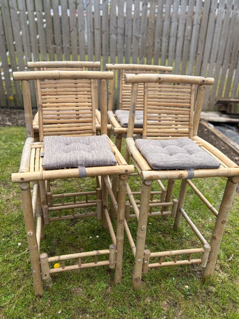 Outdoor bamboo bar stools 