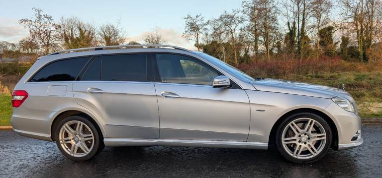 Mercedes-Benz E350 Sport Estate 3.0 V6 CDI Blueefficency (265bhp)