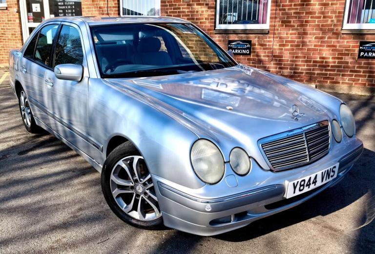 2001 Mercedes-Benz E Class 2.6 E240 Elegance Auto 4dr Saloon Petrol Automatic