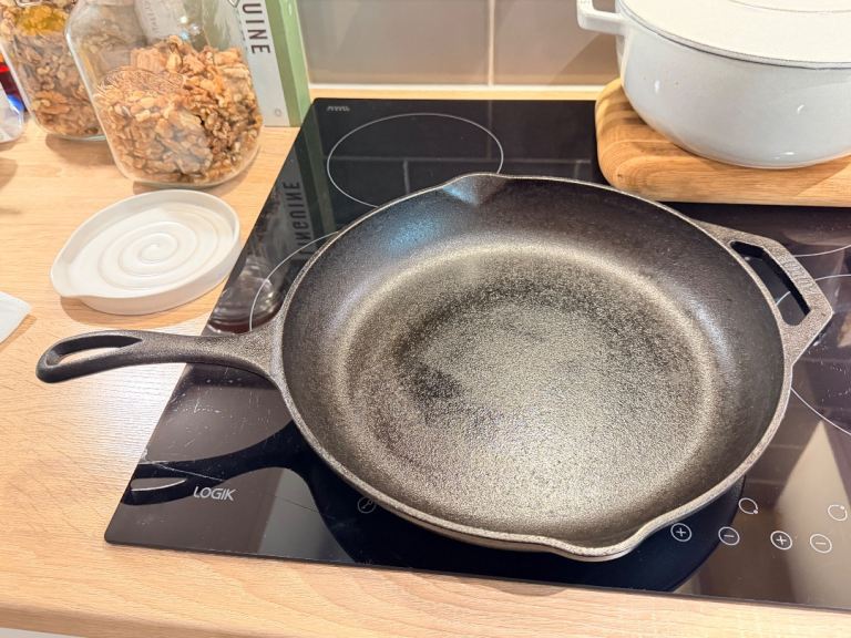 Lodge Cast Iron Skillet Frying Pan, 30.5cm