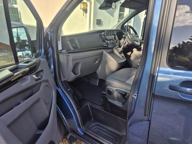 Ford, TOURNEO CUSTOM, MPV, 2018, Manual, 1996 (cc), 4 doors